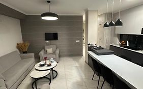 Elegant Escape In City Center